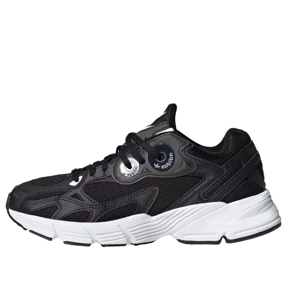 (WMNS) adidas Astir 'Core Black Cloud White' IE9886