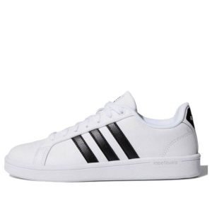 (WMNS) adidas Cloudfoam Advantage 'White Black' AW4287