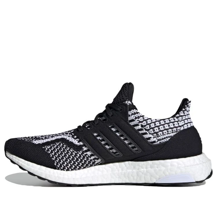 (WMNS) adidas Ultraboost 5.0 DNA 'Black White' FZ1850