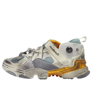 Reebok Genetically Modified Pump x Vetements DV4456