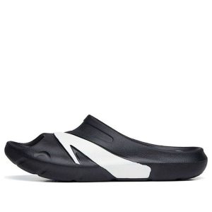 (WMNS) ANTA C37 Slides 'Black White' 922226992-3